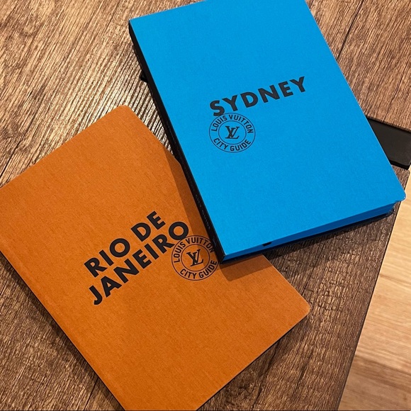 (NEW) Louis Vuitton City Guides - Sydney and Rio de Janeiro - Picture 1 of 4